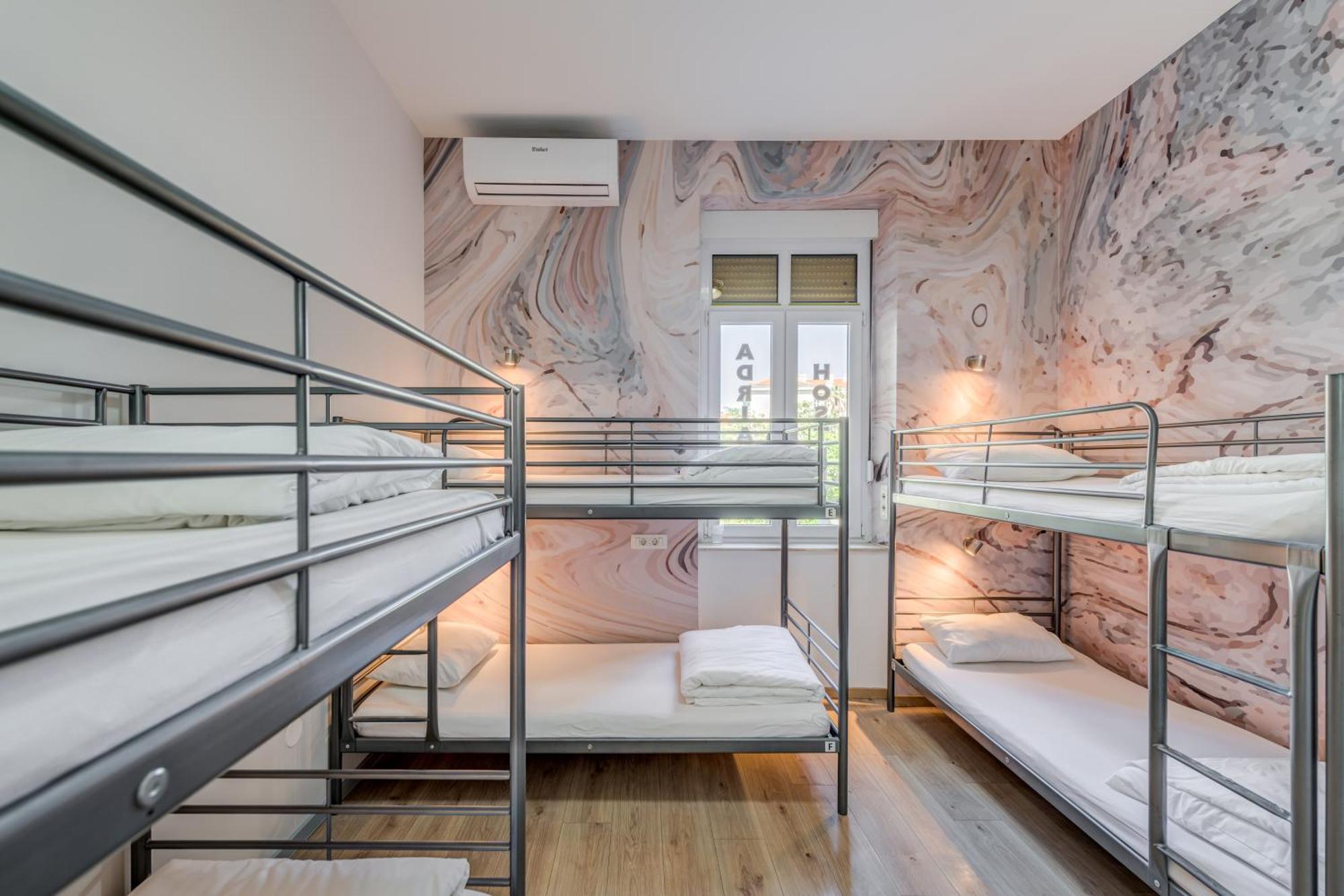 Hostel Colors Of Adriatic - Youth Only Split Exterior photo