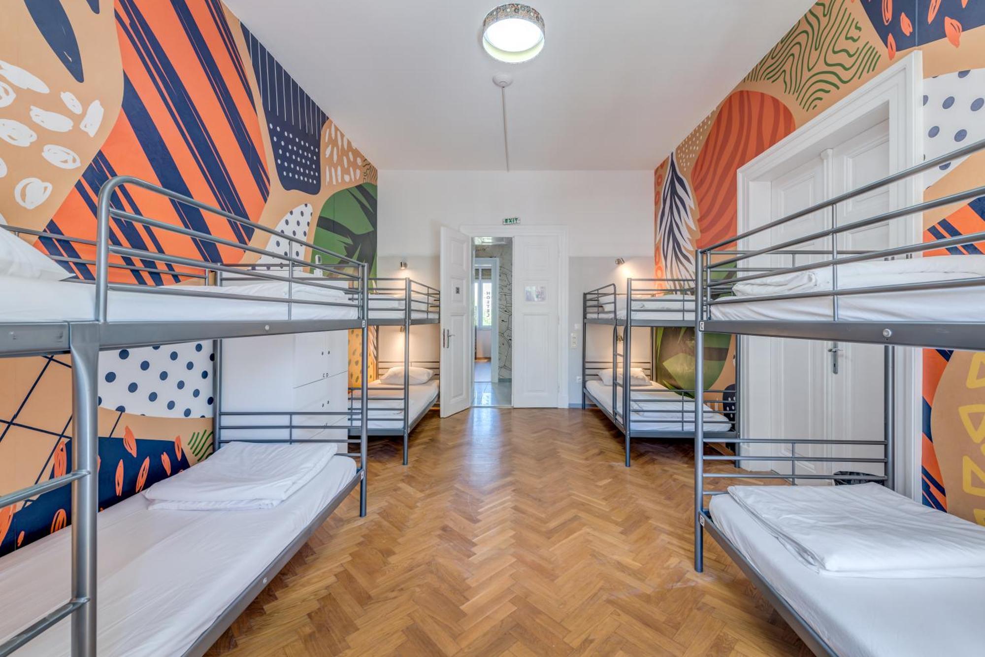 Hostel Colors Of Adriatic - Youth Only Split Exterior photo